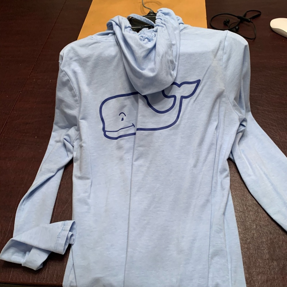 Vineyard vines t shirt hoodie - Picture 2 of 2